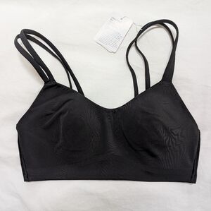 Lululemon Like A Cloud Sports Bra Size 6 B/C Black New!!!